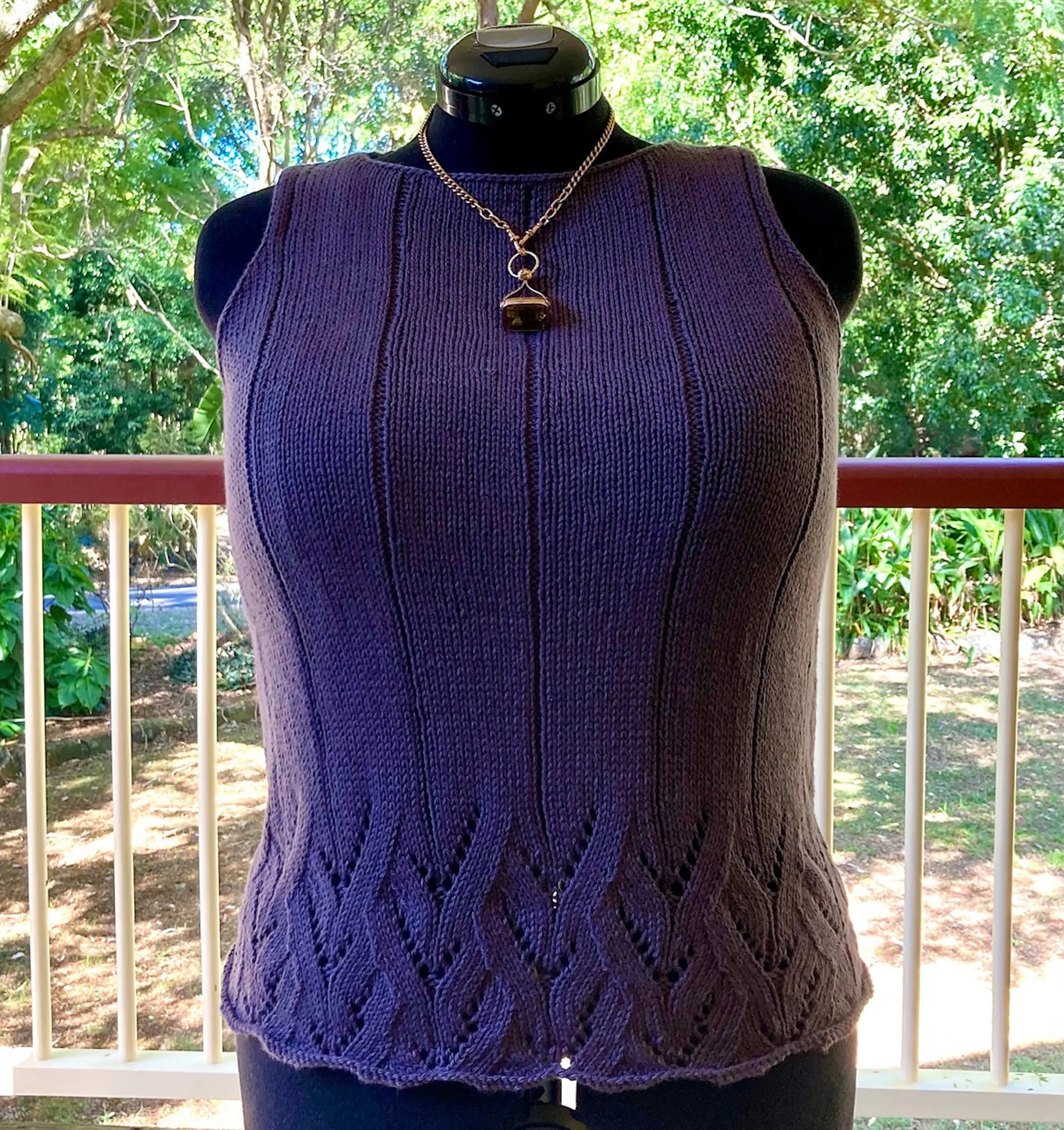 Flow & Run Sleeveless Top PDF