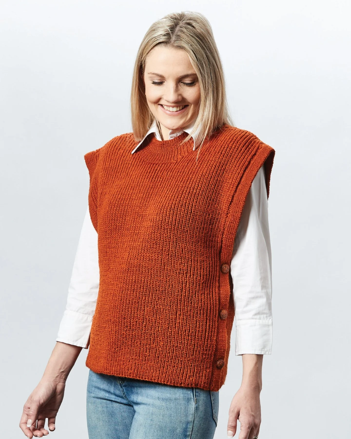PT 8647 Shaker Rib Buttoned Vest - Knitting Pattern