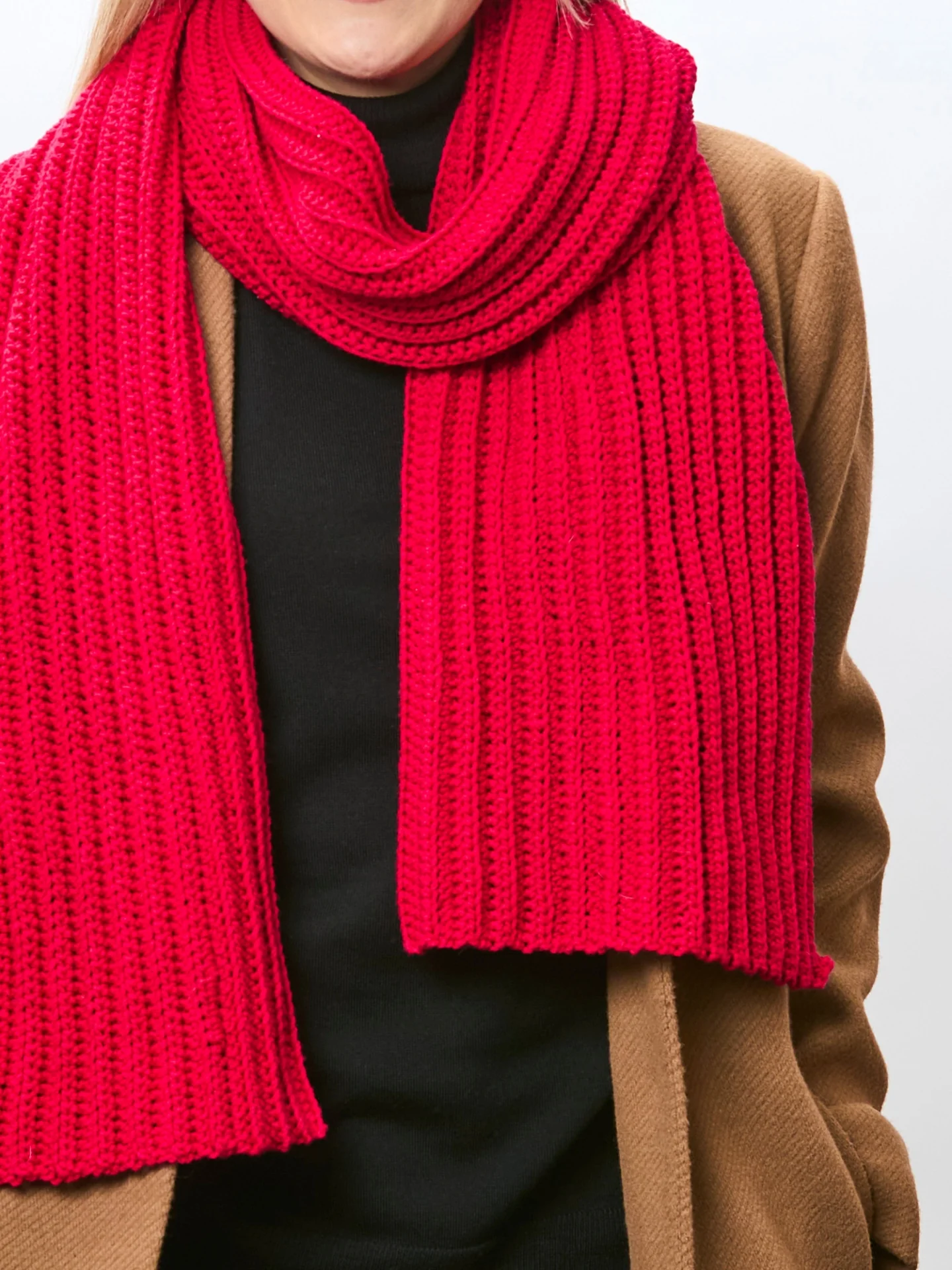 PT 8664 Snuggly Scarf - Knitting or Crochet Pattern - Image 7