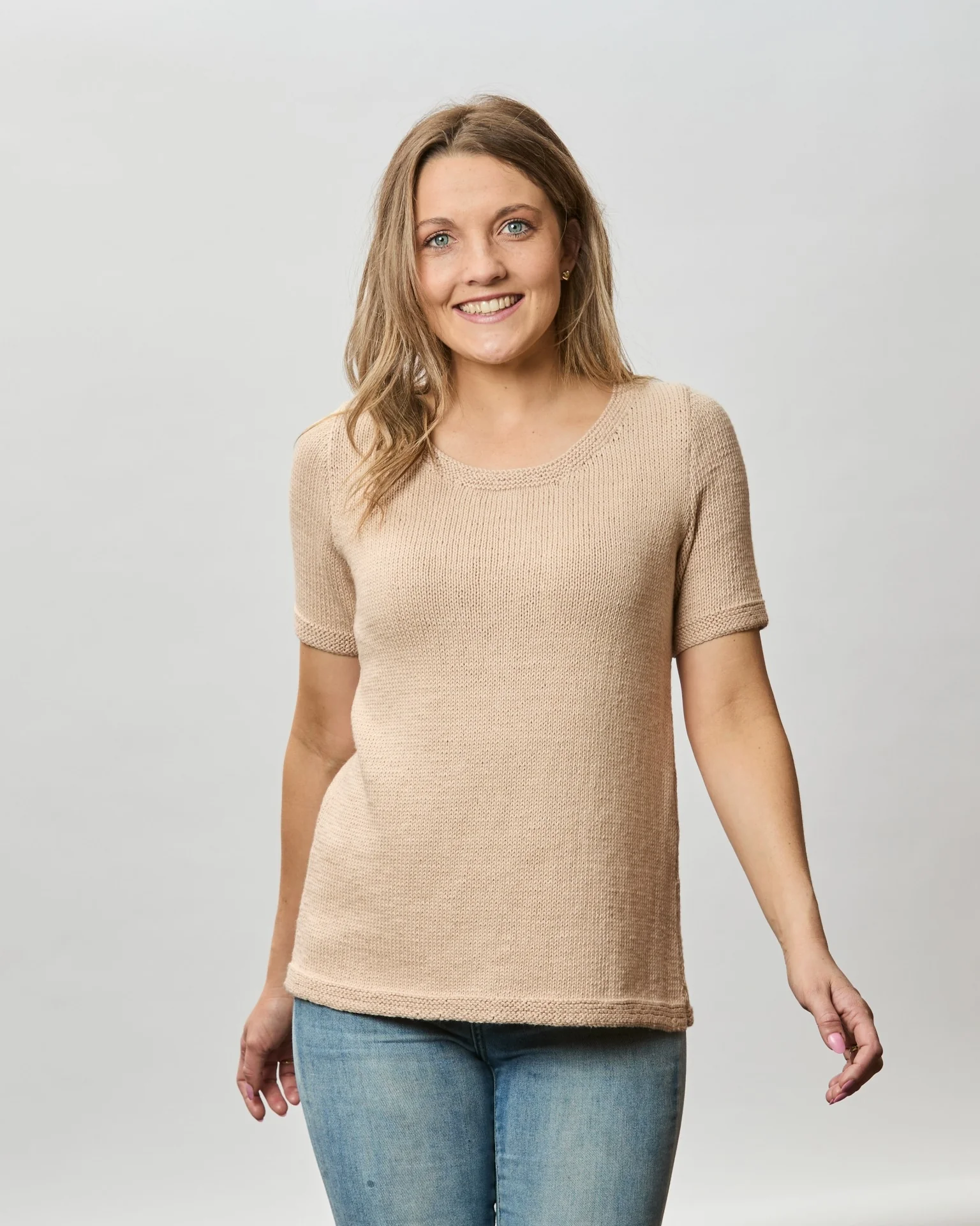 The Jessica Tee - Adult Knitting Pattern | PT 8674 - Image 4