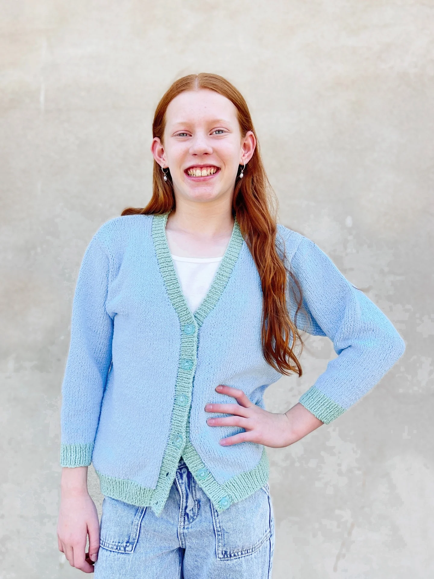 Kids Contrast Cardigan - Knitting Pattern | PT 8691 - Image 2