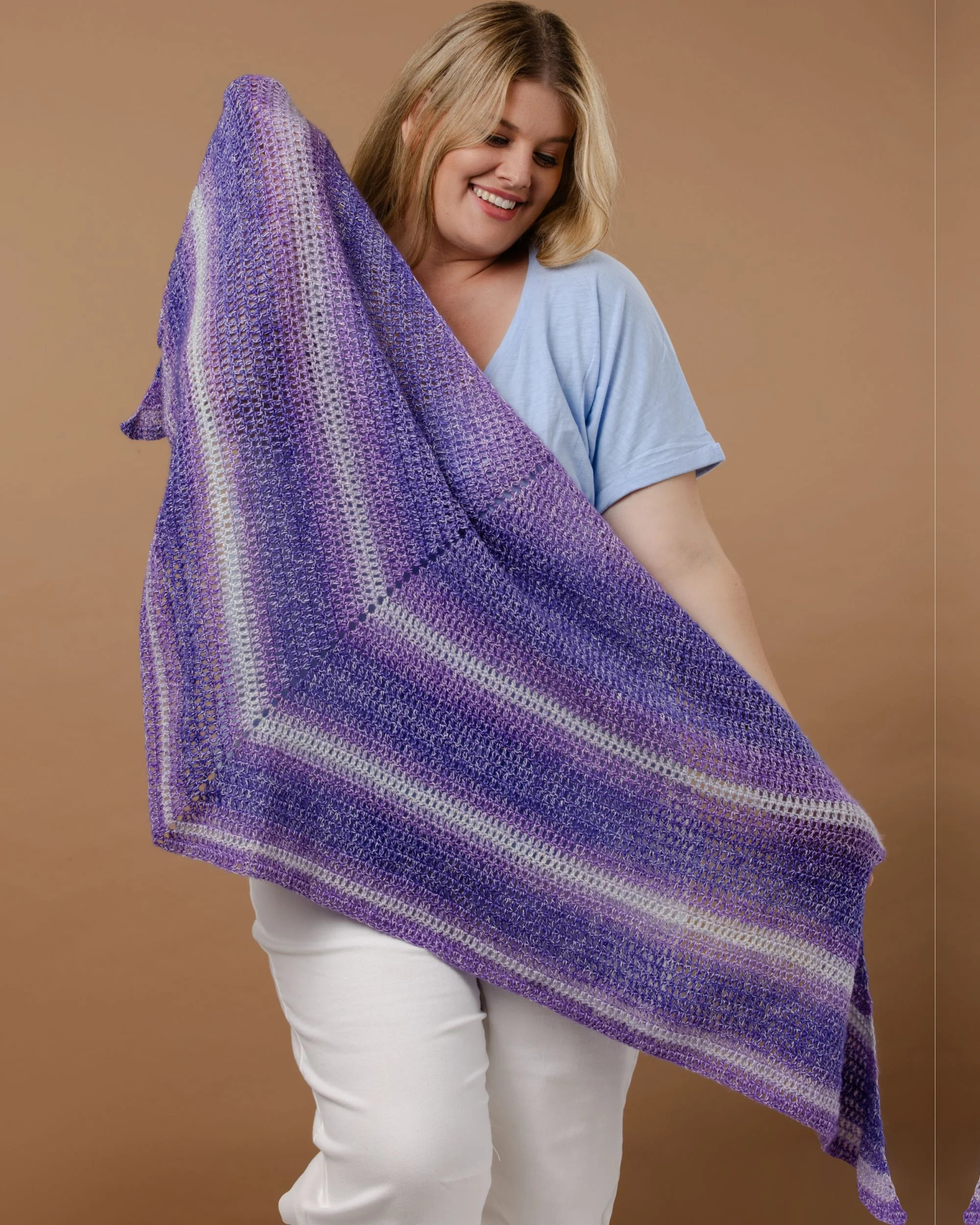 Iridescence 8 ply - Image 10
